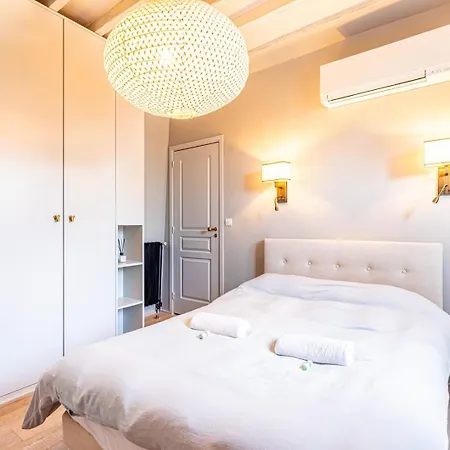 Appartamento Guestready - Apt. Lumineux Pres De La Tour Eiffel Parigi